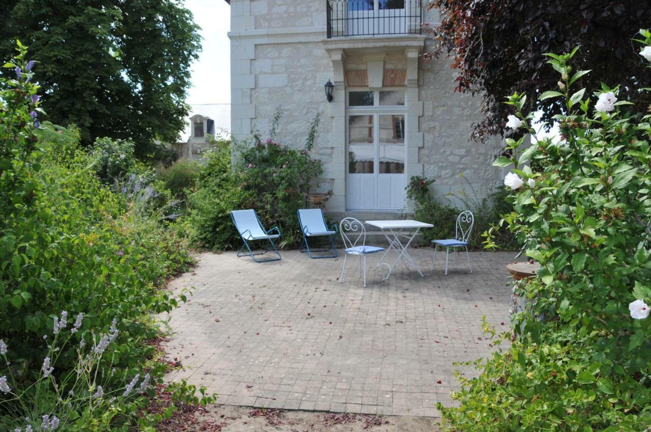 La Terrasse De L'Orangerie Du Chateau - Art Nouveau - Gite 2 Personnes Brain-sur-Allonnes Eksteriør billede